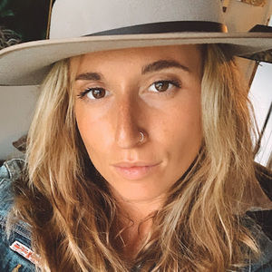 Meet your Posher, Annika